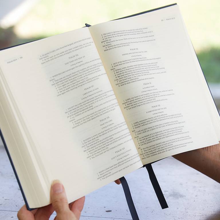 KJV Bibles - Thomas Nelson Bibles