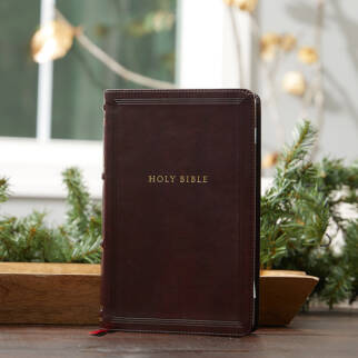 NKJV Personal Size Reference Bible Sovereign Collection photo