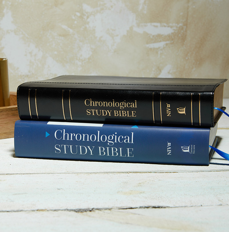 NIV Chronological Study Bibles