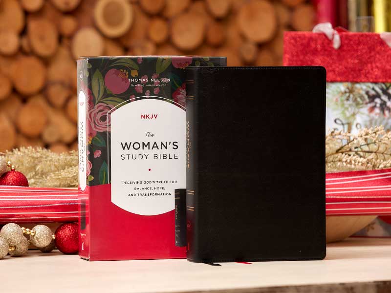 NKJV Woman's Study Bible - Christmas