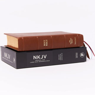 NKJV Personal Size Large Print End-of-Verse Reference Bible Premier Collection Photo